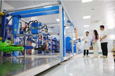 重磅發(fā)布!《強(qiáng)國工廠》探訪林氏木業(yè),打造你想要的家